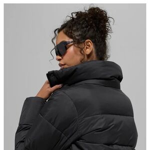 ALO Yoga Women's Gold Rush Puffer Jacket